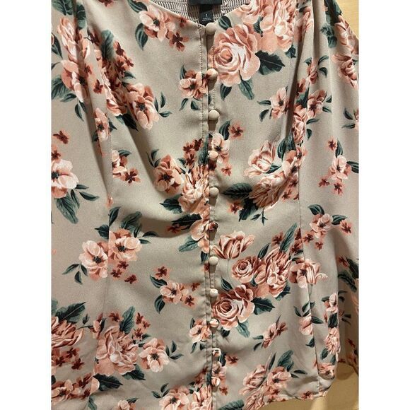 Torrid Georgette Button-Front Cami 1X - Picture 3 of 8